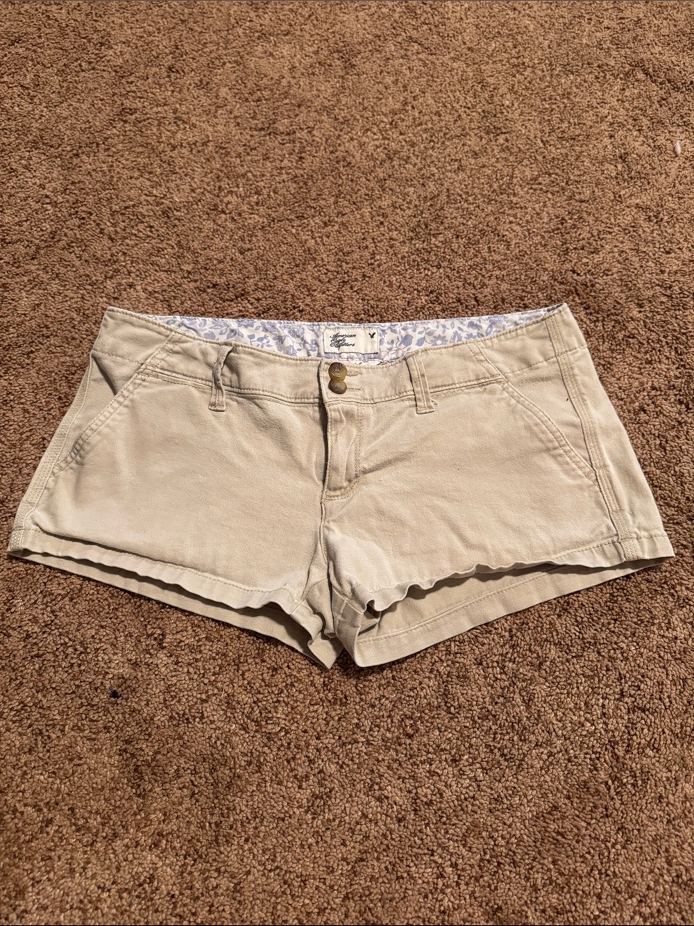 American Eagle Khaki Casual Women’s Shorts